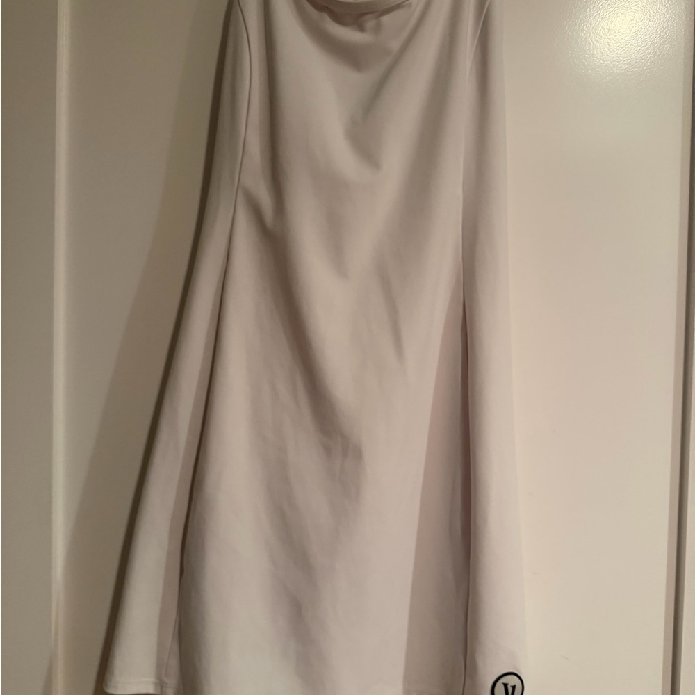 Vuori White One Shot Tennis Dress - Picture 4 of 4